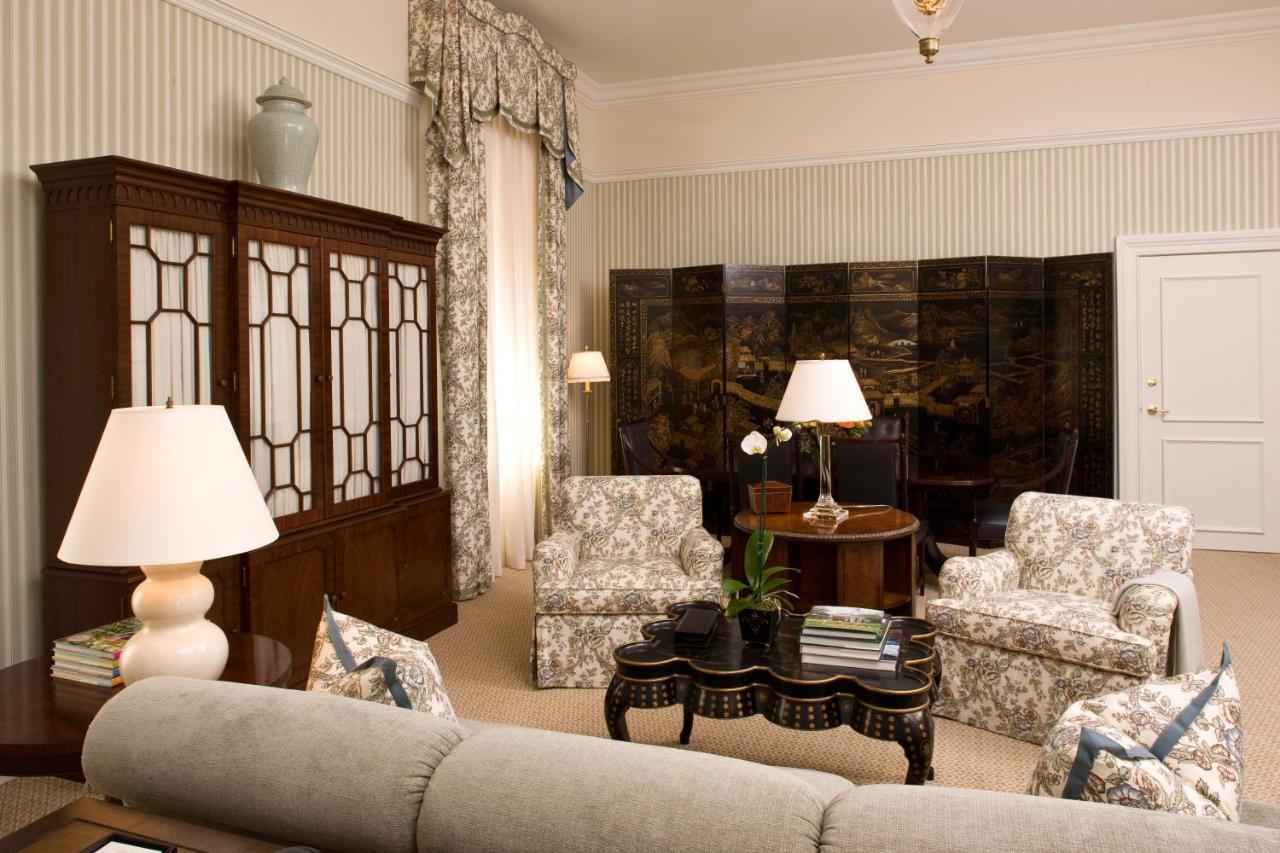 Capital Hotel 小岩城 外观 照片