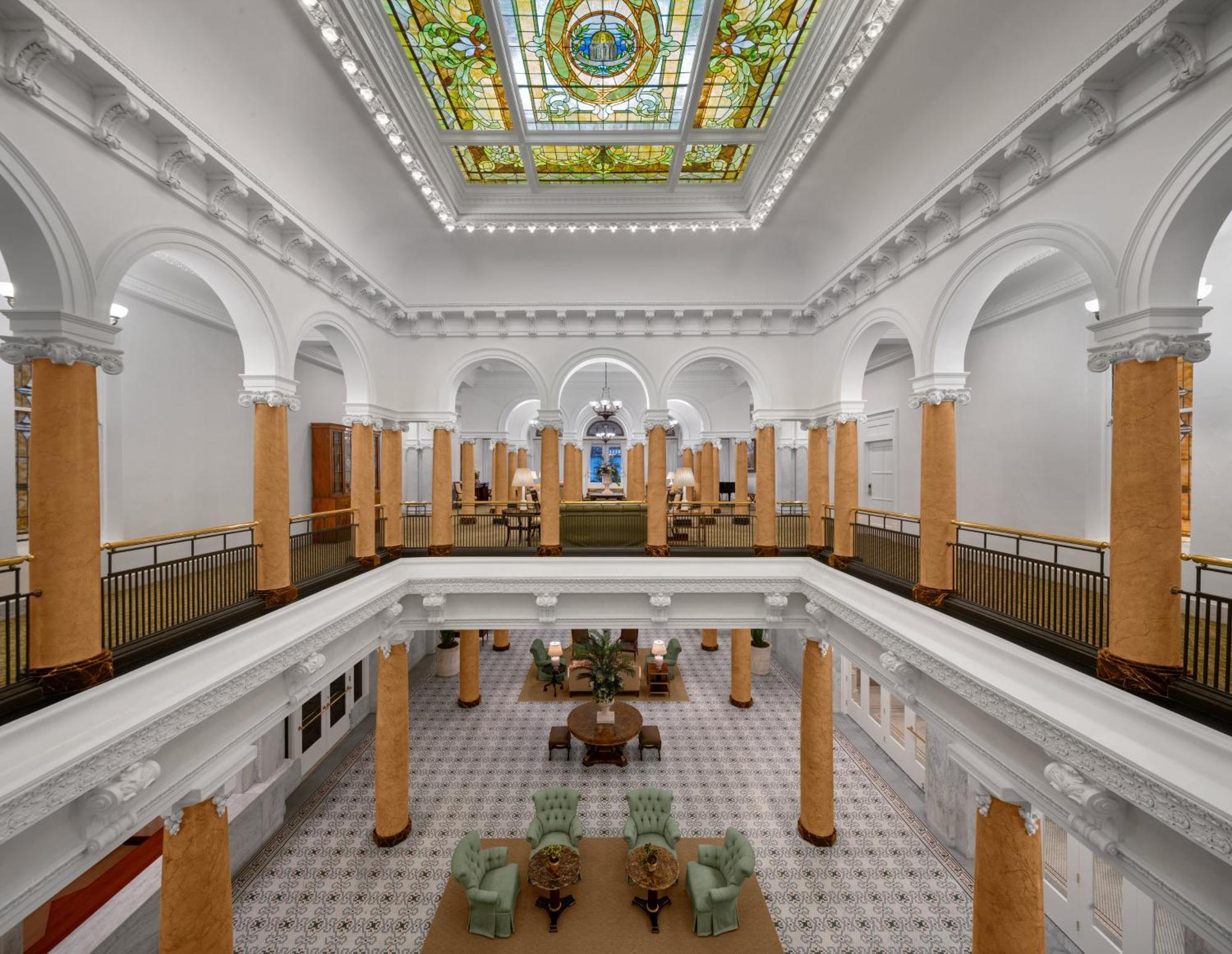 Capital Hotel 小岩城 外观 照片